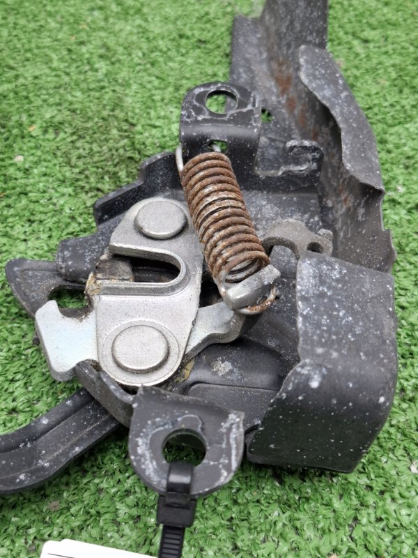 Замок капота Toyota Camry 2006 ACV40