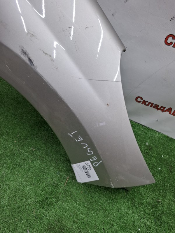 Крыло Peugeot 207 WC