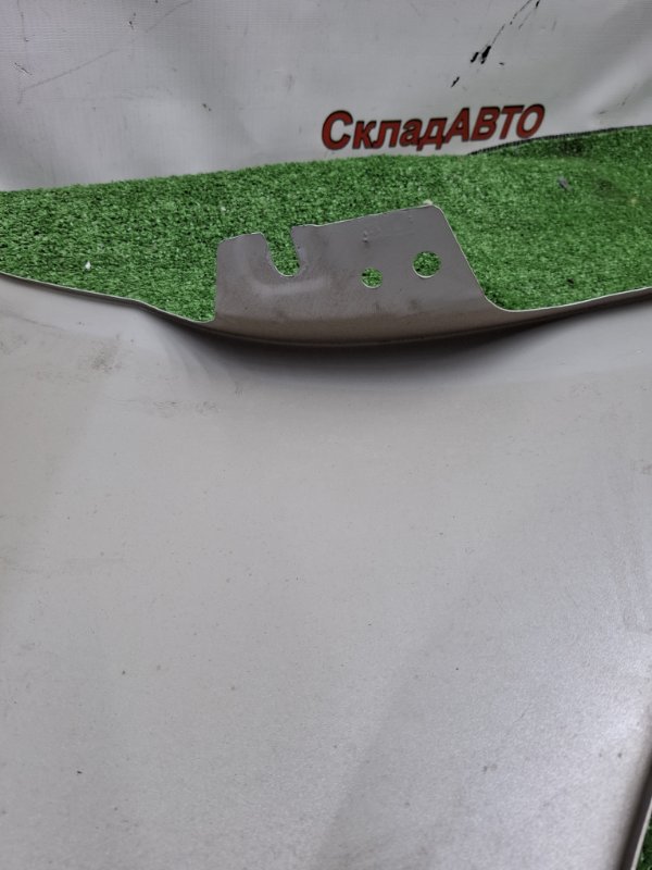 Крыло Peugeot 207 WC