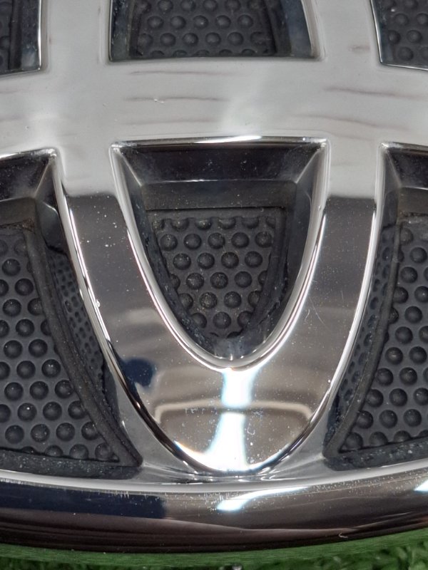 Эмблема Toyota Camry 2006 ACV40