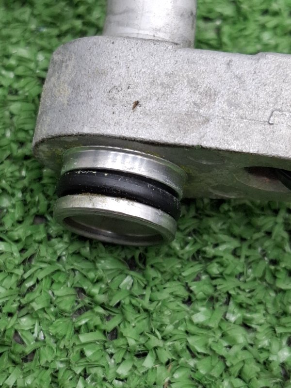 Трубка кондиционера Toyota Camry 2006 ACV40