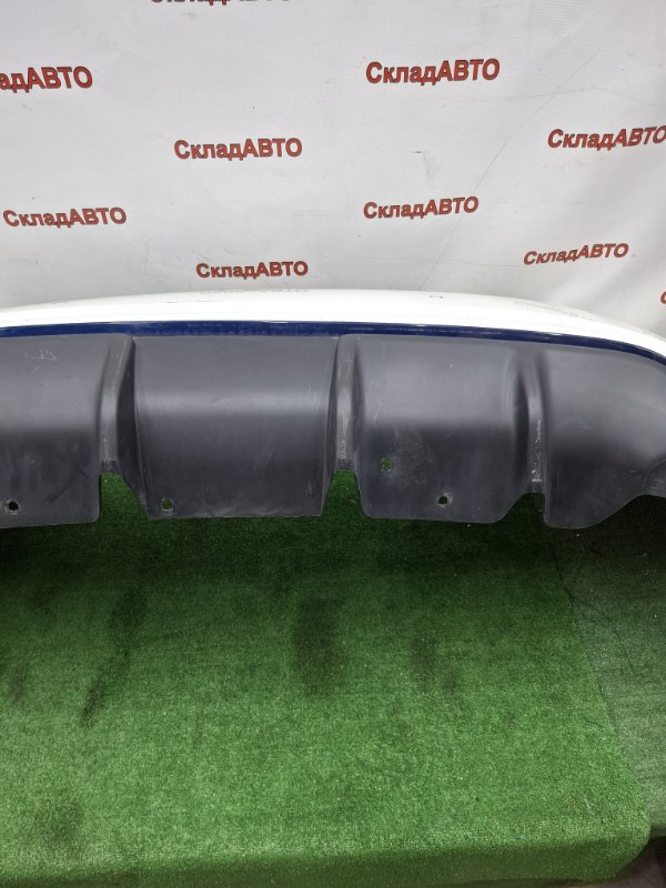 Бампер Nissan Leaf 2019 ZE1