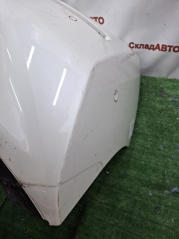 Бампер Nissan Leaf 2019 ZE1