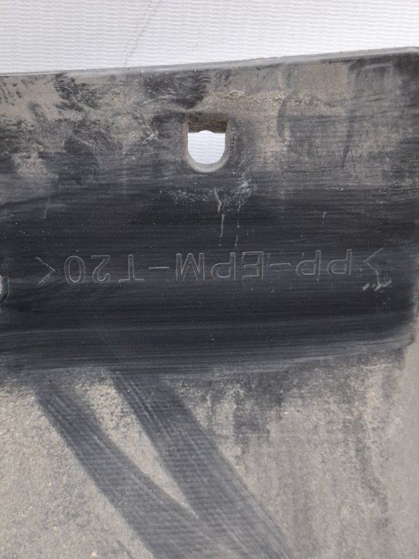 Бампер Nissan Leaf 2019 ZE1