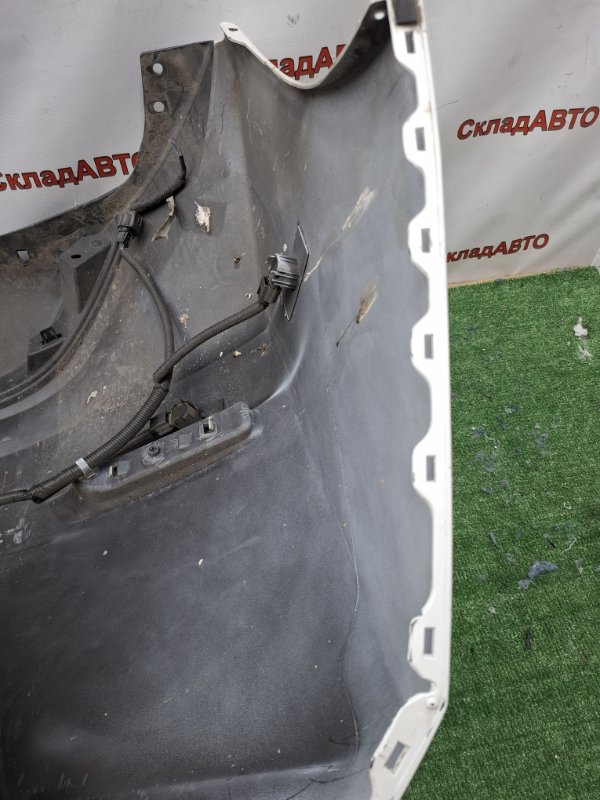 Бампер Nissan Leaf 2019 ZE1