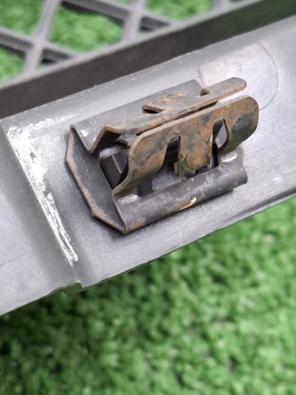 Решетка радиатора Chevrolet TrailBlazer 2002