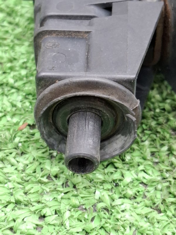 Датчик открытия капота Chevrolet TrailBlazer 2002