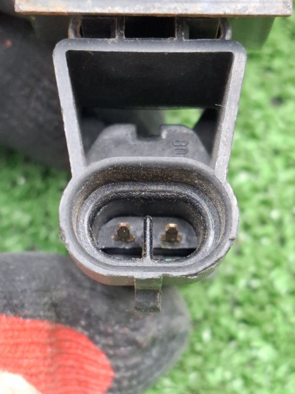 Датчик открытия капота Chevrolet TrailBlazer 2002