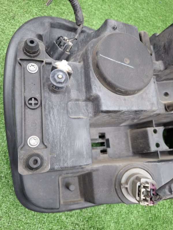 Фара Chevrolet TrailBlazer 2002