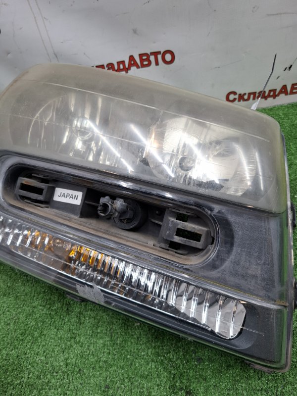 Фара Chevrolet TrailBlazer 2002