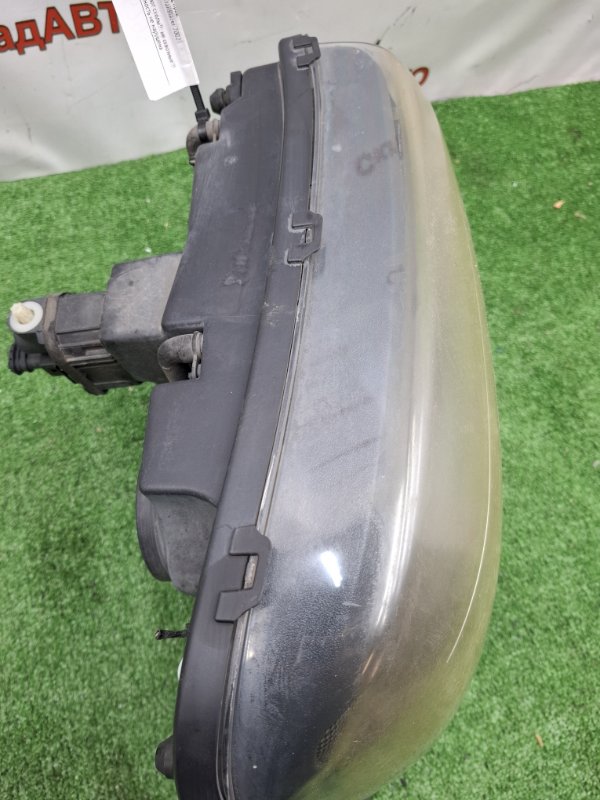 Фара Chevrolet TrailBlazer 2002