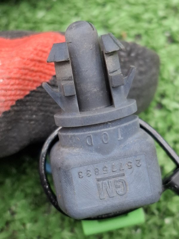 Датчик температуры воздуха внешний Chevrolet TrailBlazer 2002