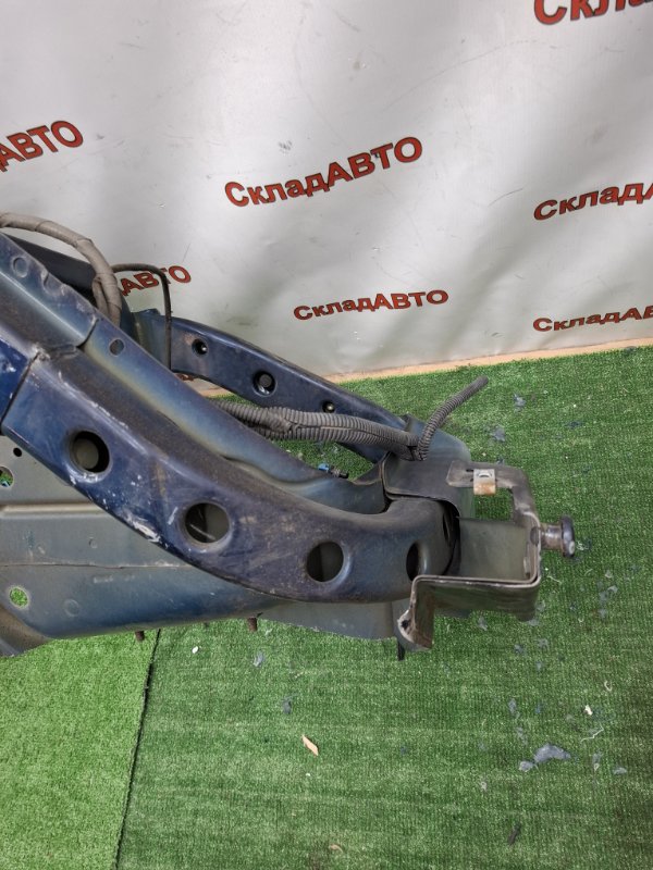 Рамка радиатора Chevrolet TrailBlazer 2002