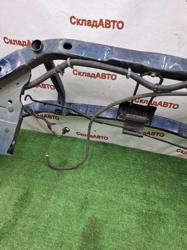 Рамка радиатора Chevrolet TrailBlazer 2002