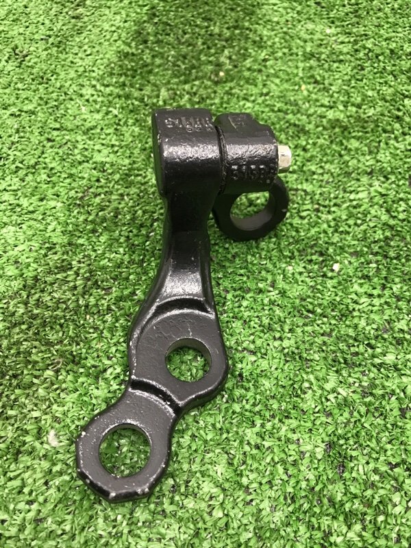 Петля двери