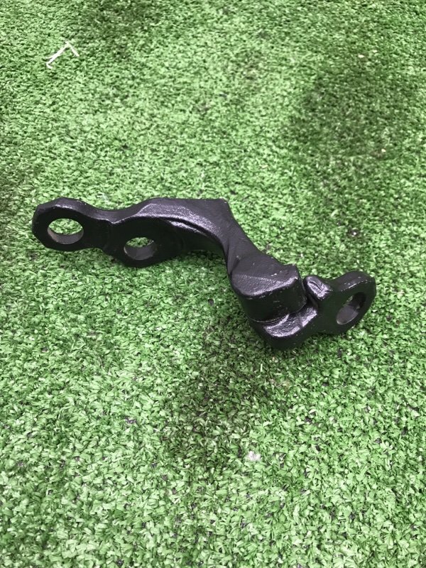 Петля двери