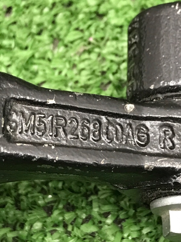 Петля двери