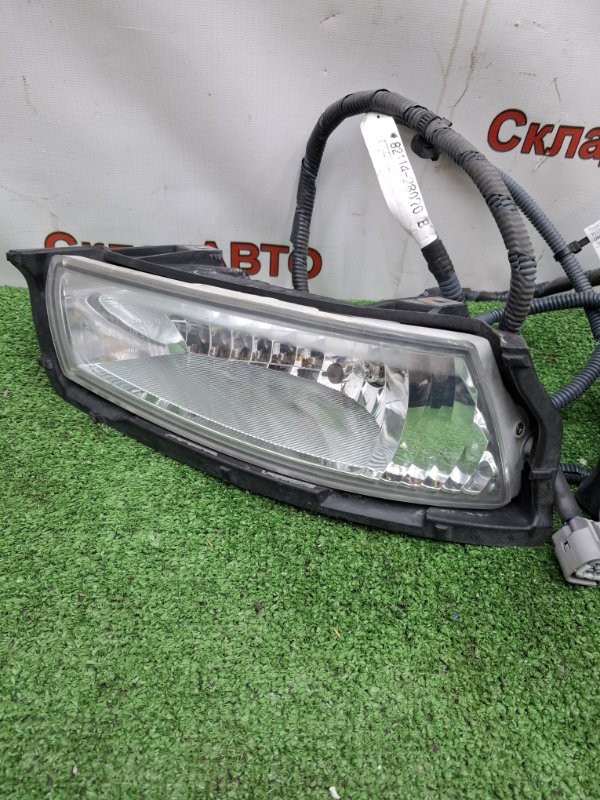 Фара противотуманная Toyota Estima 2003 ACR40W