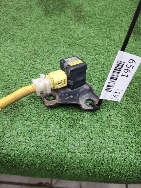 Датчик AirBag Toyota Estima 2003 ACR40W