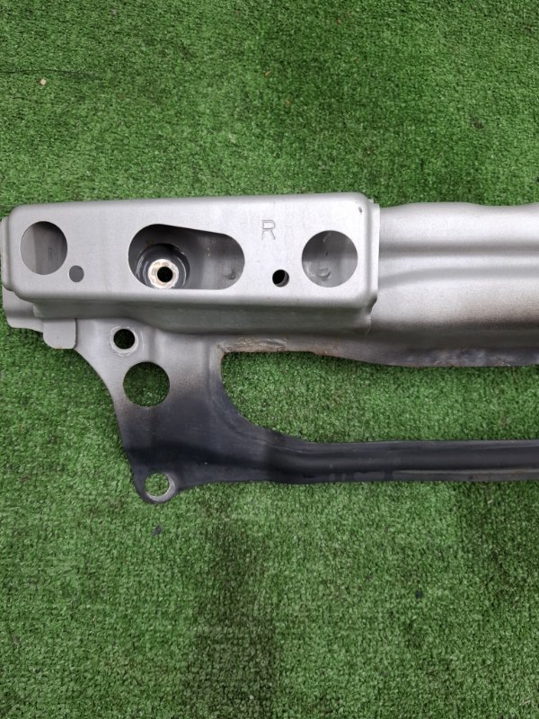 Усилитель бампера Toyota Estima 2003 ACR40W