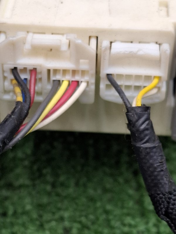 Блок управления рулевой рейкой Toyota Estima 2008 ACR50W