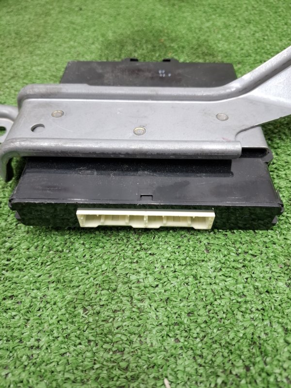 Блок комфорта Toyota AVENSIS 2012 ZRT272