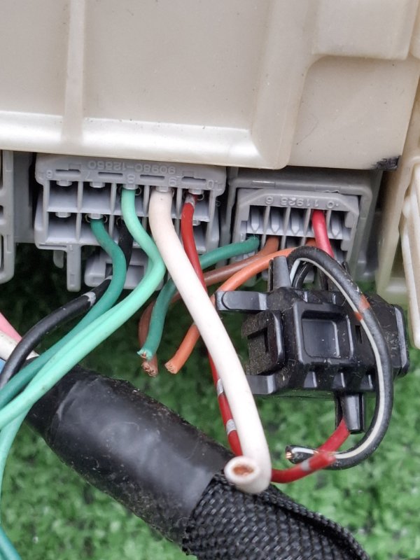 Блок предохранителей Toyota Estima 2008 ACR50W