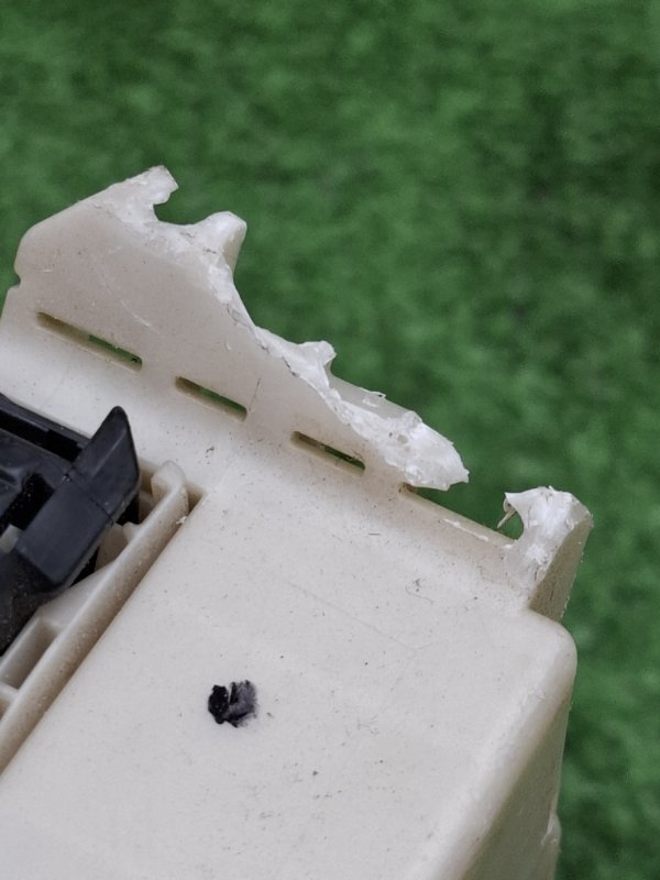 Блок предохранителей Toyota Estima 2008 ACR50W