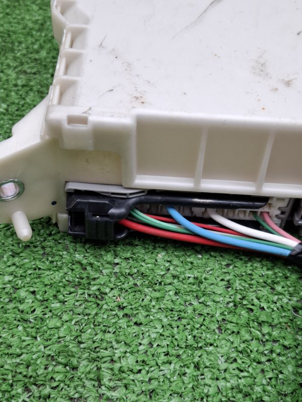 Блок предохранителей Toyota Estima 2008 ACR50W