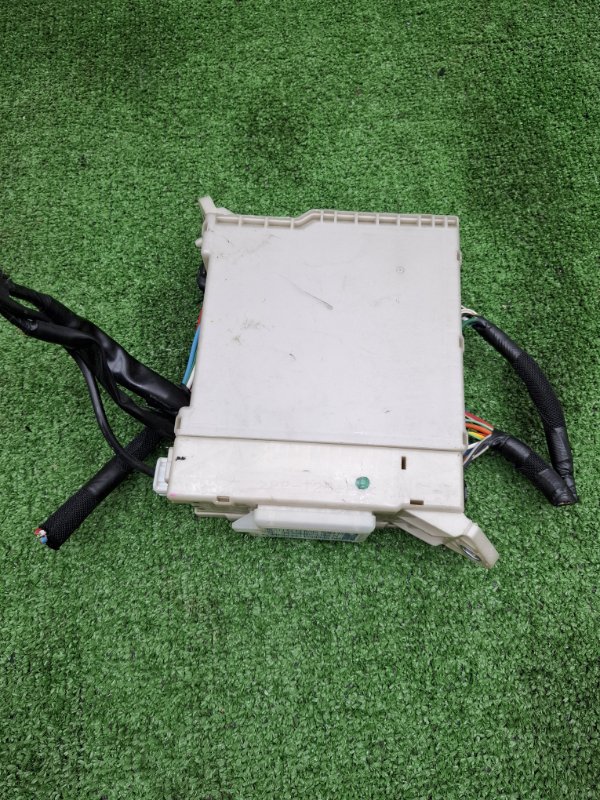 Блок предохранителей Toyota Estima 2008 ACR50W