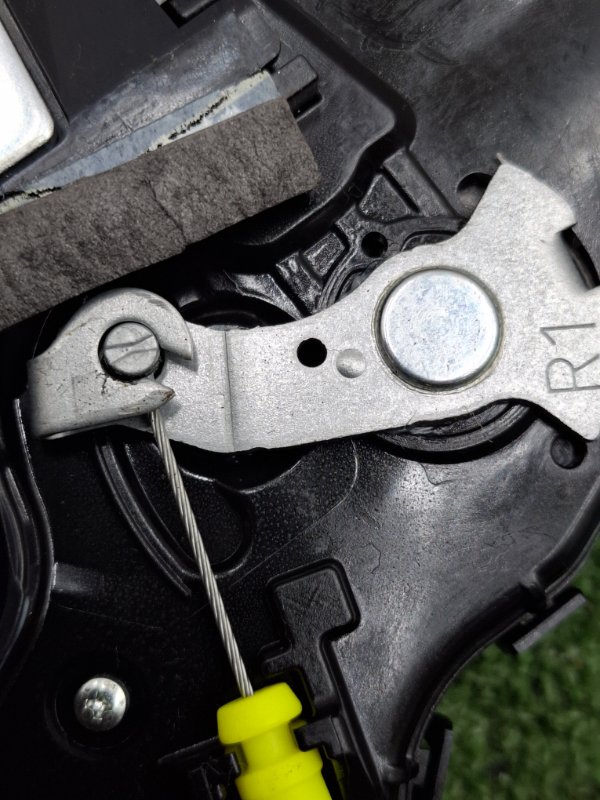 Замок двери Toyota Camry 2006 ACV40