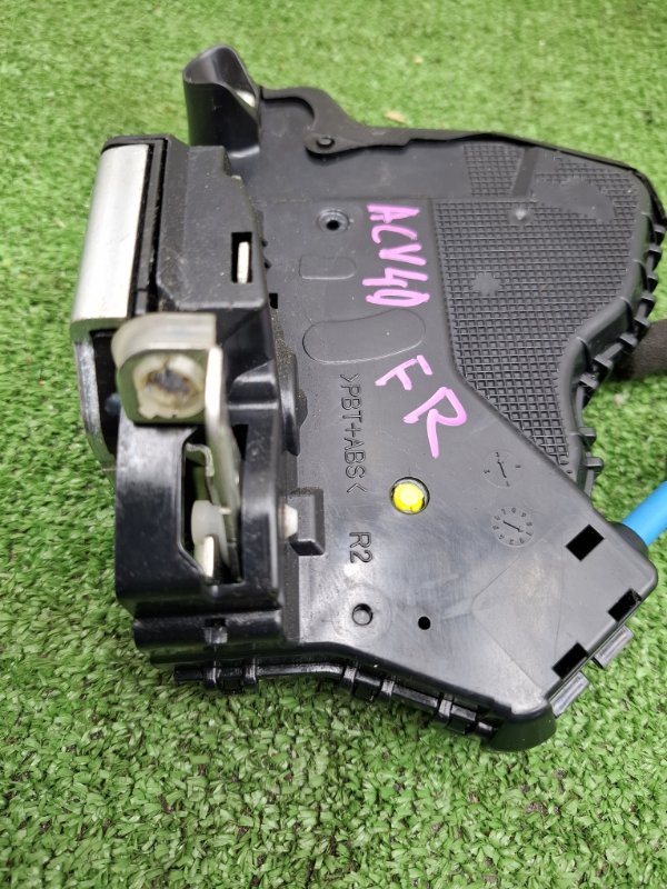 Замок двери Toyota Camry 2006 ACV40