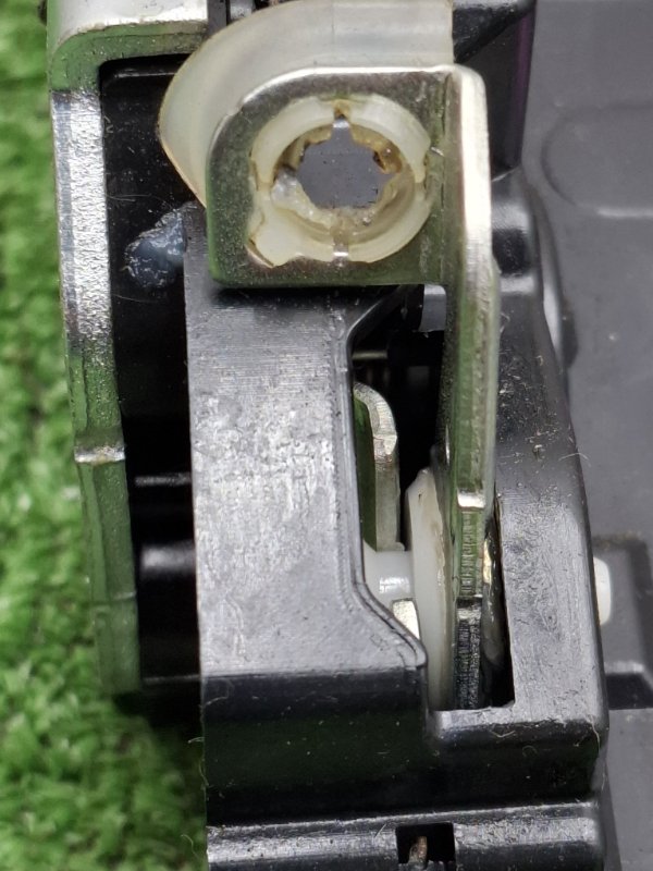 Замок двери Toyota Camry 2006 ACV40