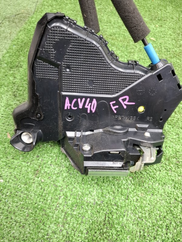 Замок двери Toyota Camry 2006 ACV40