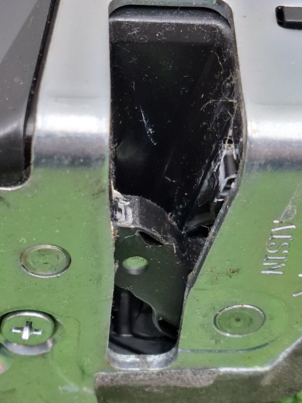 Замок двери Toyota Camry 2006 ACV40