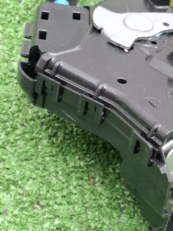 Замок двери Toyota Camry 2006 ACV40