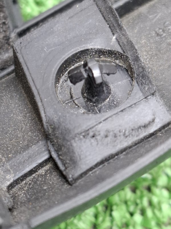 Уплотнитель двери Toyota Camry 2006 ACV40