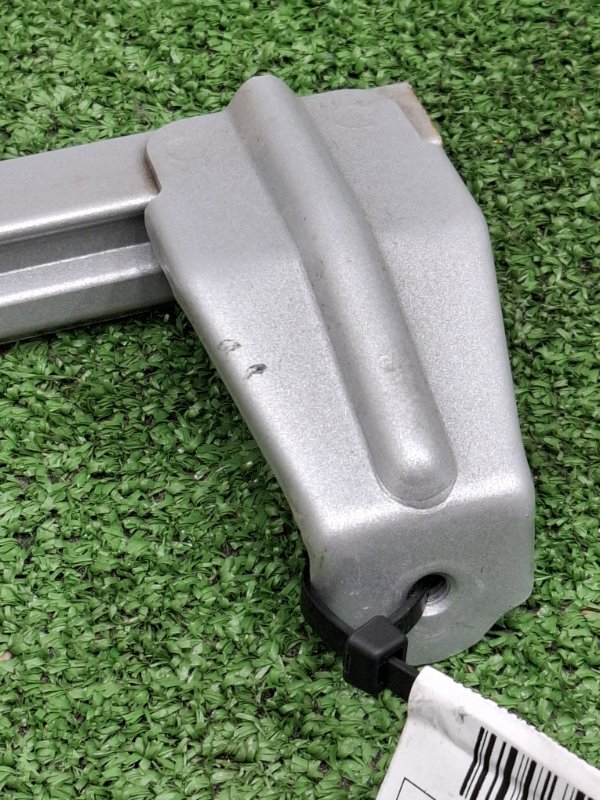 Направляющая стекла двери Toyota Camry 2006 ACV40