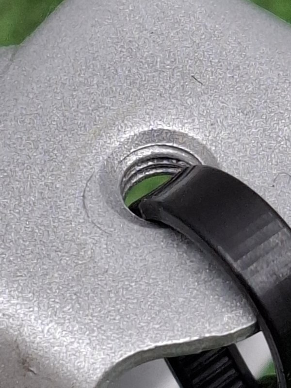 Направляющая стекла двери Toyota Camry 2006 ACV40