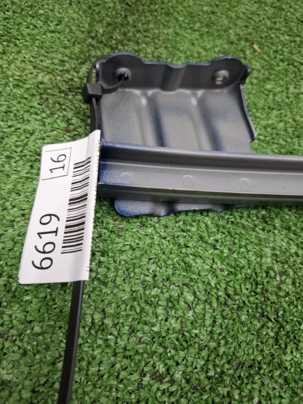 Направляющая стекла двери Toyota Camry 2006 ACV40