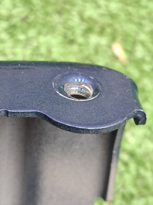 Направляющая стекла двери Toyota Camry 2006 ACV40