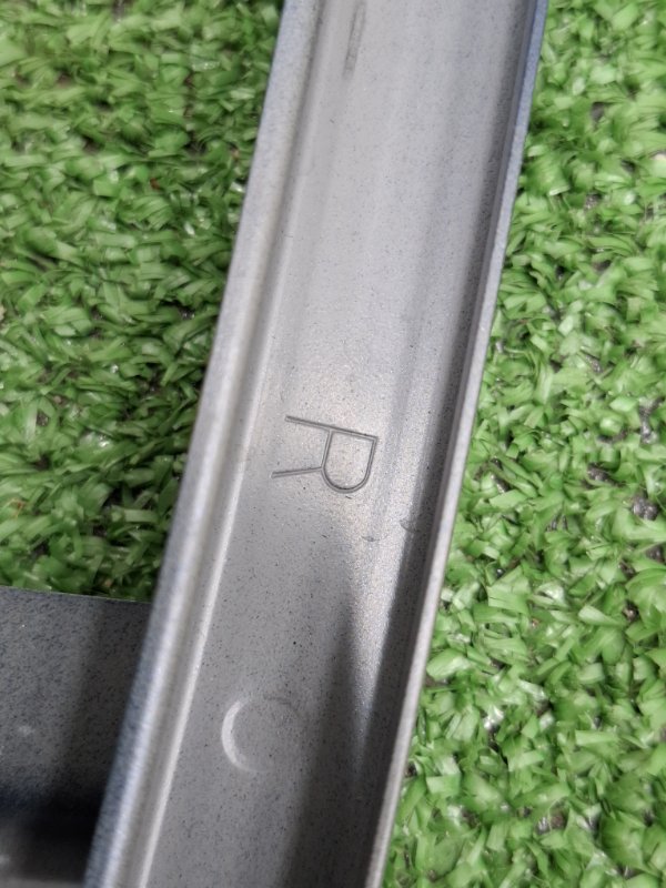 Направляющая стекла двери Toyota Camry 2006 ACV40