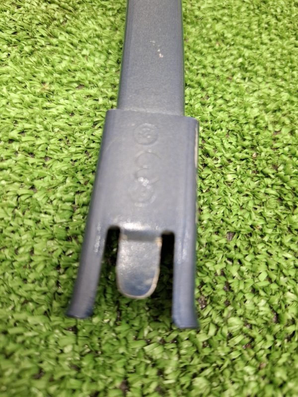 Направляющая стекла двери Toyota Camry 2006 ACV40