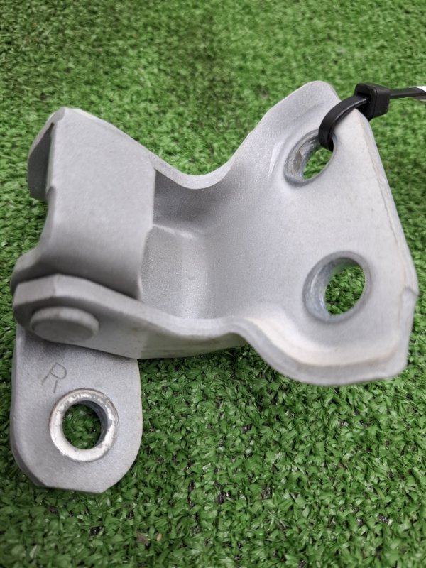 Петля двери Toyota Camry 2006 ACV40