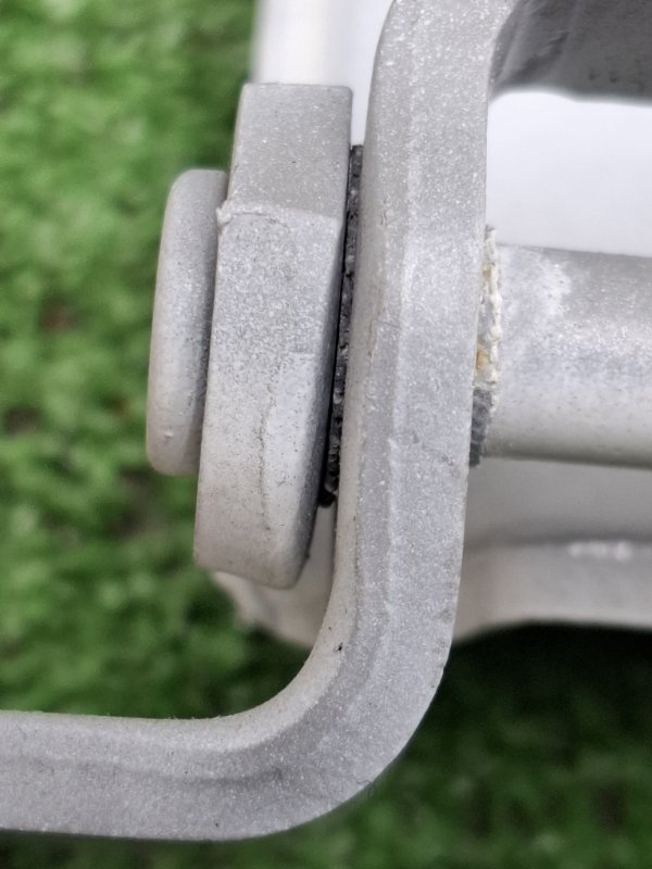 Петля двери Toyota Camry 2006 ACV40