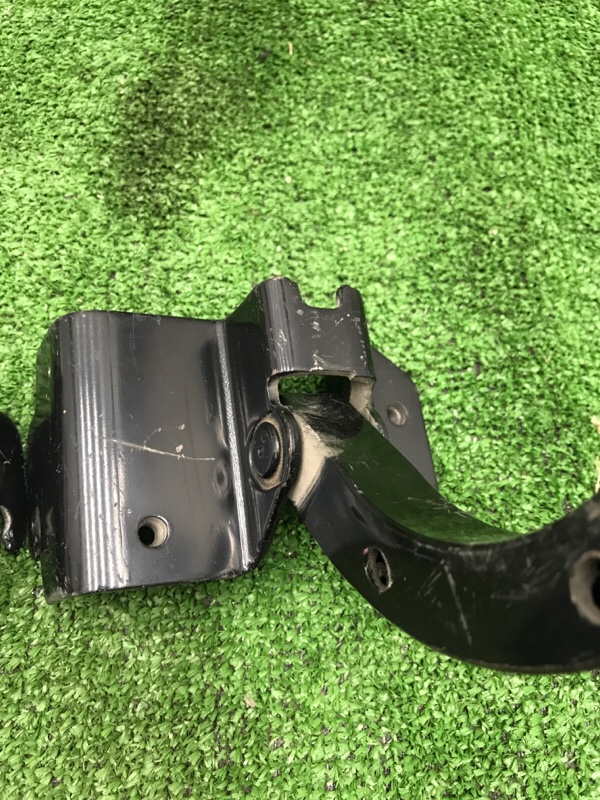 Петля крышки багажника MITSUBISHI Lancer 2003-2009 СЕДАН