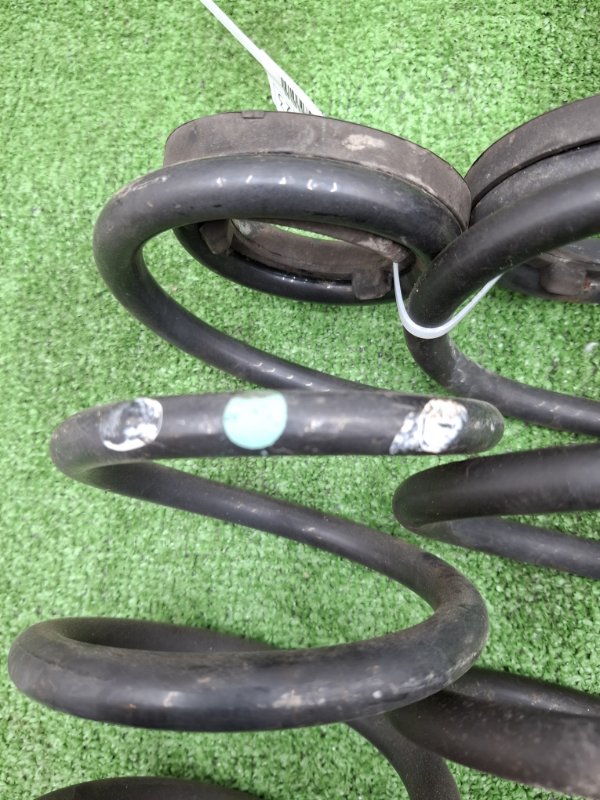 Пружина подвески Toyota AVENSIS 2012 ZRT272