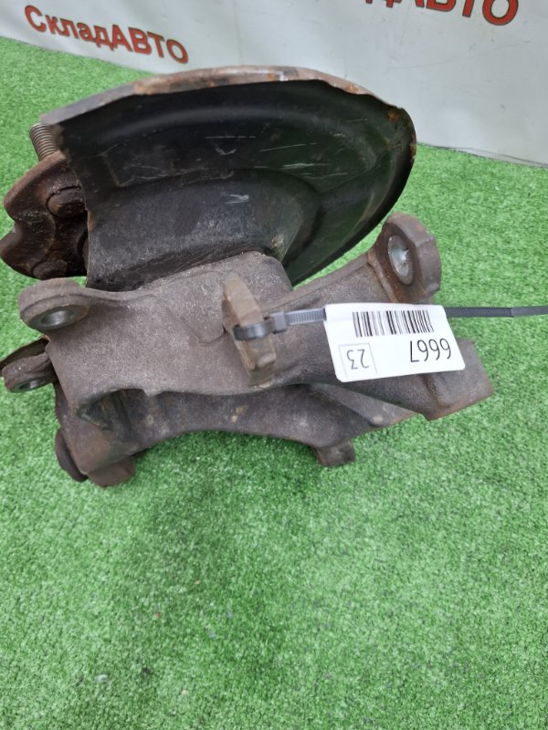 Кулак ступицы Toyota AVENSIS 2012 ZRT272