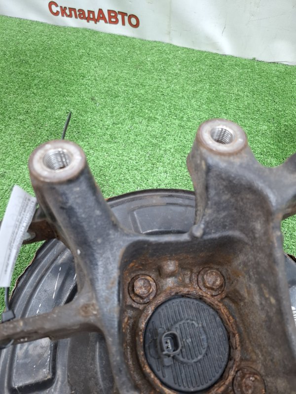 Кулак ступицы Toyota AVENSIS 2012 ZRT272