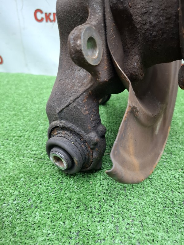 Кулак ступицы Toyota AVENSIS 2012 ZRT272